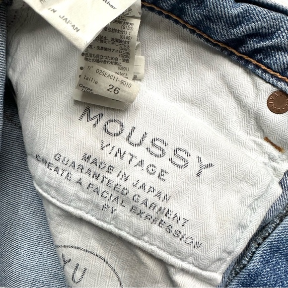 Moussy Mid Rise Distressed Jeans Size 26 - Picture 7 of 8